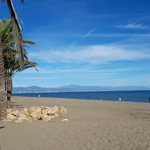 https://las-plumas-beach.es-andalucia.com